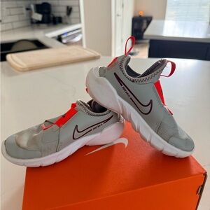 Nike Flex Runner Kids Gray and Red Sneakers